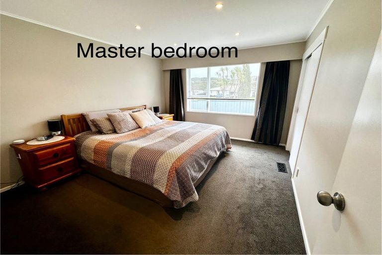 Photo of property in 18 Otira Grove, Kelson, Lower Hutt, 5010