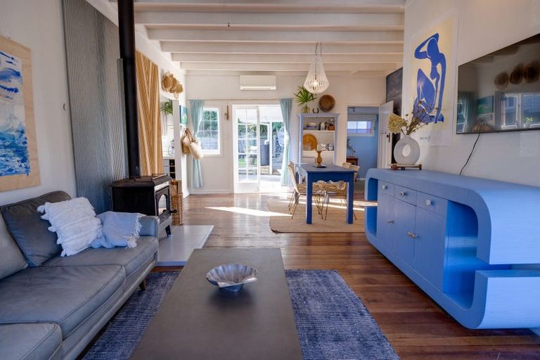 Photo of property in 8 Coote Road, Bluff Hill, Napier, 4110