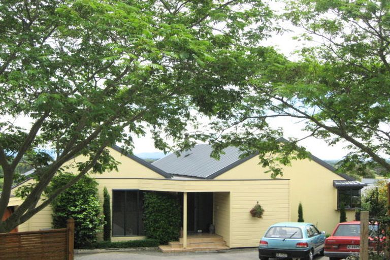 Photo of property in 6 Uldale Place, Westmorland, Christchurch, 8025