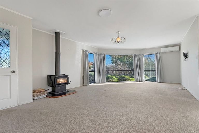 Photo of property in 36 Easton Way, Levin, 5510