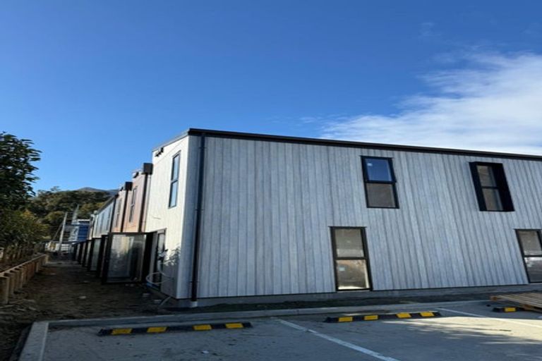 Photo of property in 2/9 Juniper Place, Burnside, Christchurch, 8053