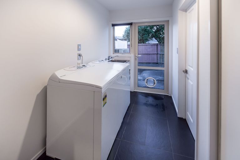 Photo of property in 6 Teal Close, Woolston, Christchurch, 8023