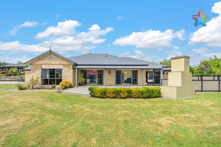 Photo of property in 6a Marua Palm Grove, Timberlea, Upper Hutt, 5018