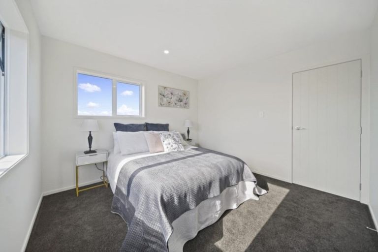 Photo of property in 22 Nola Dawn Avenue, Papakura, 2110