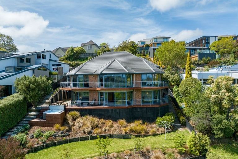 Photo of property in 12 Lucknow Place, Cashmere, Christchurch, 8022