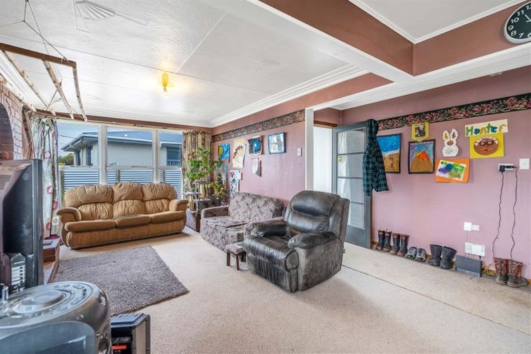 Photo of property in 211 Mcquarrie Street, Kingswell, Invercargill, 9812