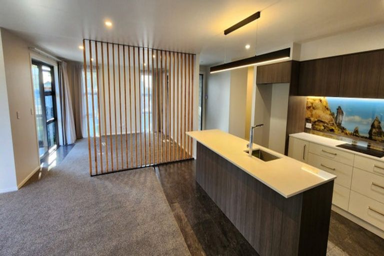 Photo of property in 12 Broadmore Street, Vogeltown, New Plymouth, 4310