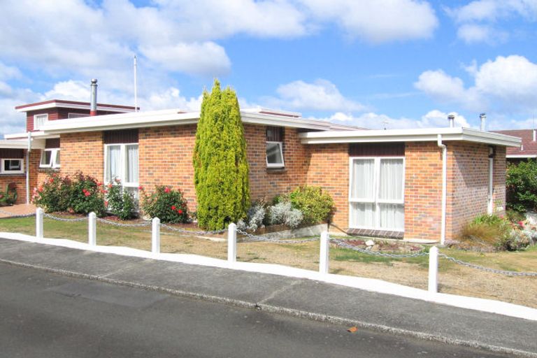 Photo of property in 8 Alleyne Court, Brown Owl, Upper Hutt, 5018