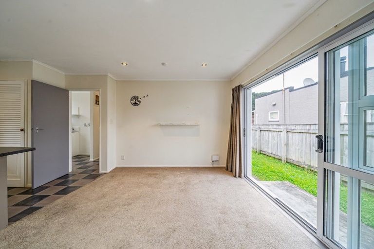 Photo of property in 2/8 Wilford Street, Wallaceville, Upper Hutt, 5018