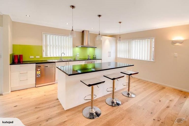 Photo of property in 75 Mountbatten Avenue, Hillcrest, Auckland, 0627