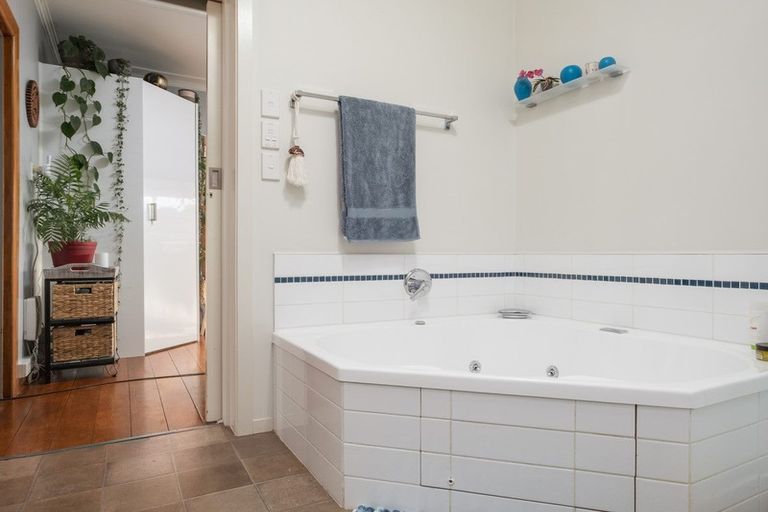 Photo of property in 18 Willow Street, Mangapapa, Gisborne, 4010