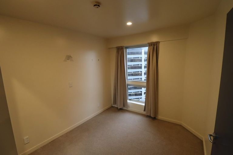 Photo of property in Terrace Heights Apartments, 9e/163 The Terrace, Wellington Central, Wellington, 6011