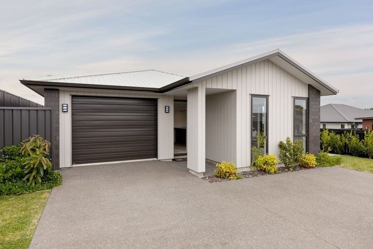 Photo of property in 99 Sentinel Avenue, Omokoroa, 3114