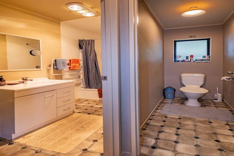 Photo of property in 25 Findlay Street, National Park, Owhango, 3989