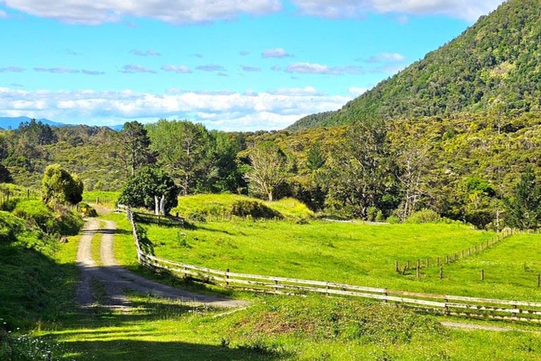 Photo of property in 281 Waiotemarama Gorge Road, Opononi, Kaikohe, 0473