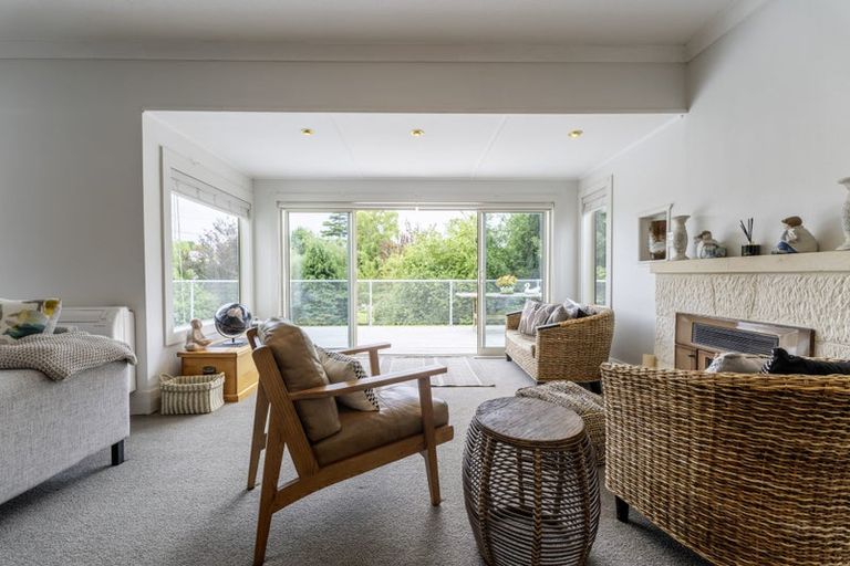 Photo of property in 8 London Street, Hampden, 9410