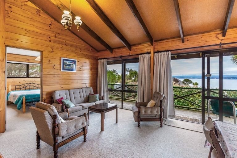 Photo of property in 19 Turangitukua Terrace, Kuratau, Turangi, 3381