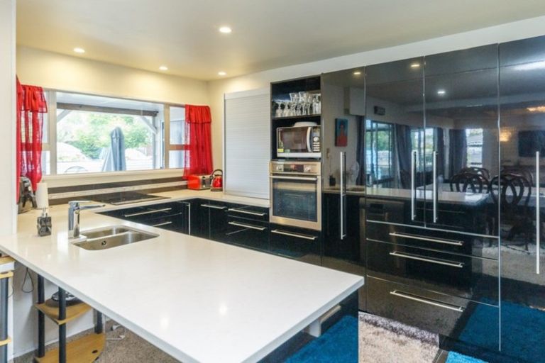 Photo of property in 19 Terry Crescent, Milson, Palmerston North, 4414