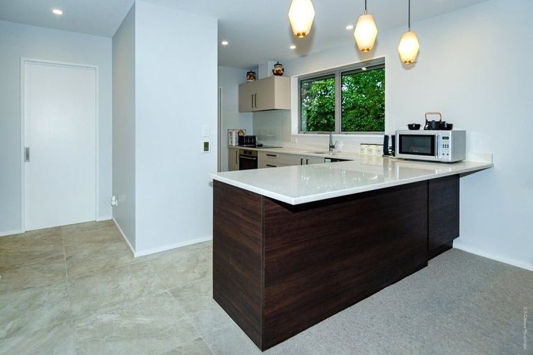 Photo of property in 2/15 Taylors Avenue, Bryndwr, Christchurch, 8052