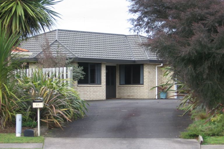 Photo of property in 21 Mangakoea Place, St Andrews, Hamilton, 3200