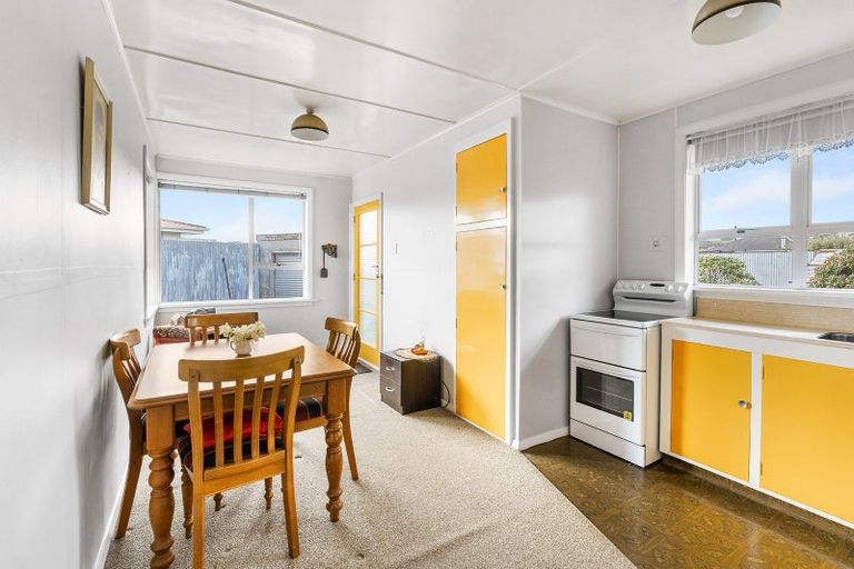 Photo of property in 5 Peat Place, Mosgiel, 9024