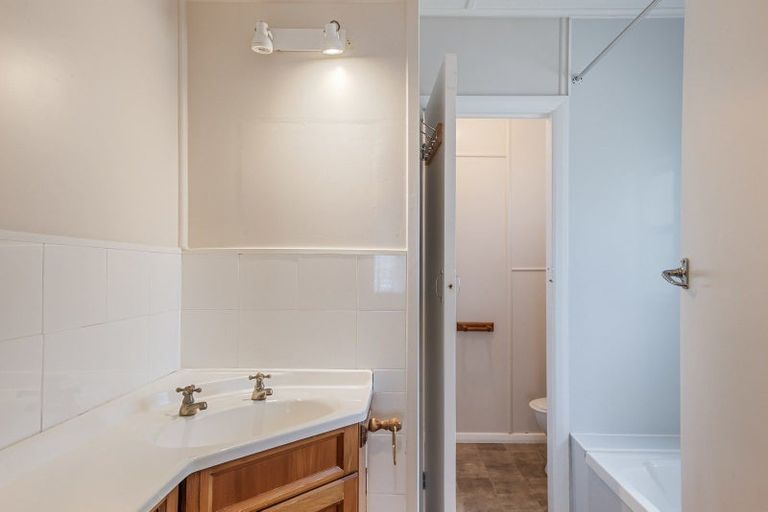 Photo of property in 12 Hokio Beach Road, Levin, 5510