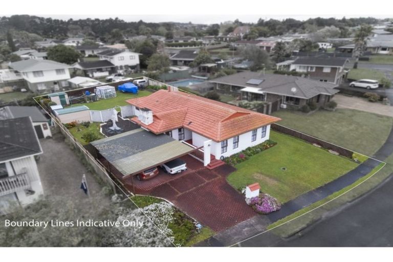 Photo of property in 4 Heron Place, Waiuku, 2123