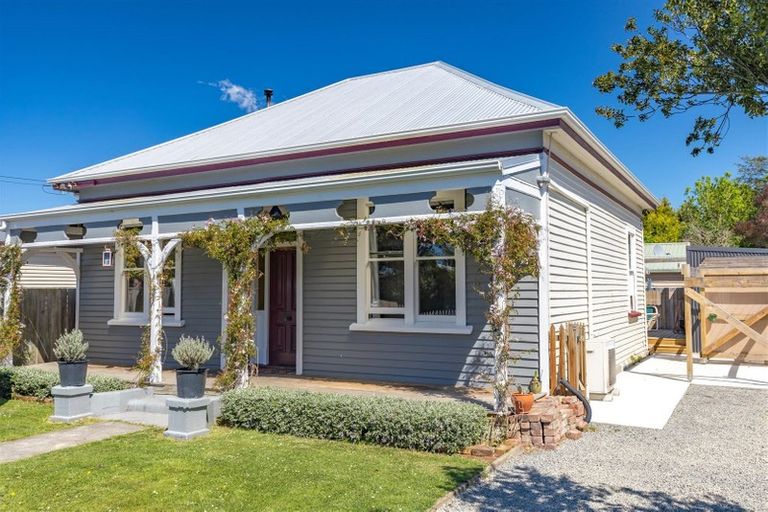 Photo of property in 44 Wyon Street, Linwood, Christchurch, 8062