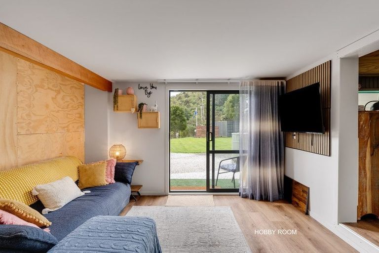 Photo of property in 102 Boons Valley Road, Waikawa, Picton, 7220