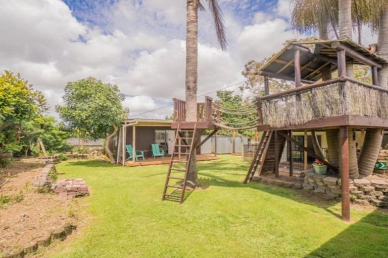 Photo of property in 10 Calvert Avenue, Mangere East, Auckland, 2024