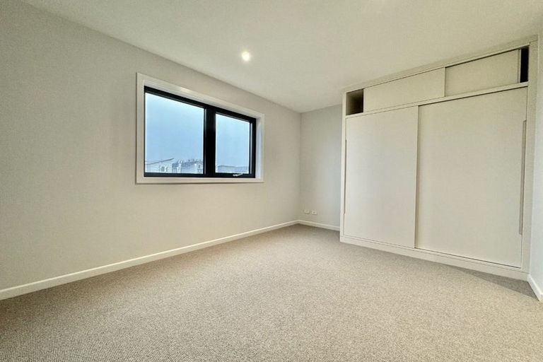 Photo of property in 40 Farranfore Road, Opaheke, 2113