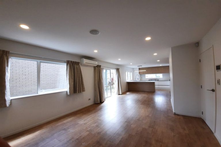 Photo of property in 18 Pikao Place, East Tamaki, Auckland, 2016