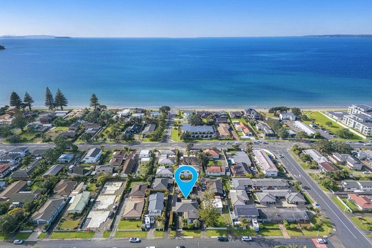 Photo of property in 5a Elizabeth Street, Orewa, 0931