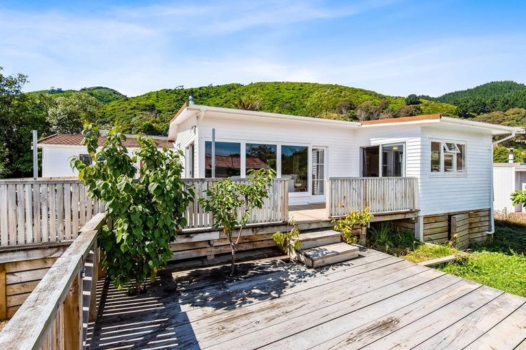 Photo of property in 53a Elizabeth Street, Waikanae, 5036