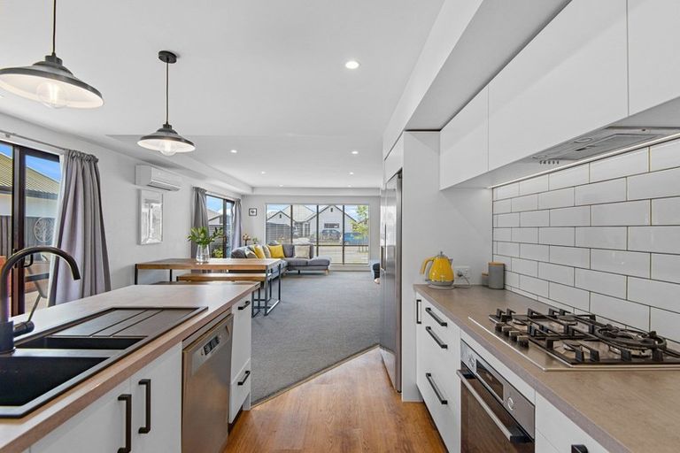 Photo of property in 59 Cameo Grove, Marshland, Christchurch, 8083