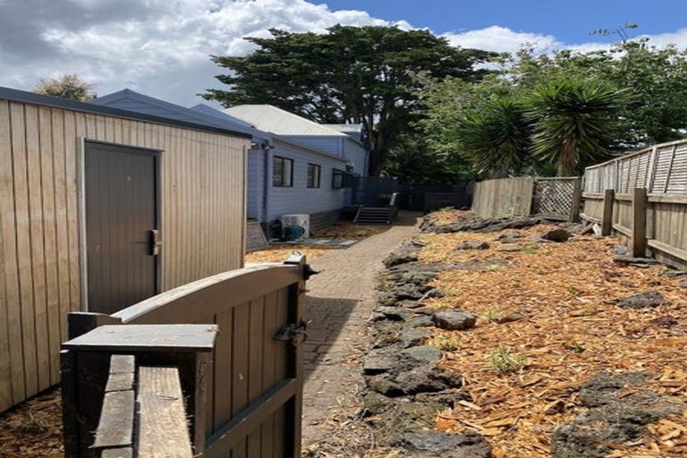 Photo of property in 812 Dominion Road, Mount Eden, Auckland, 1024