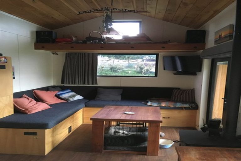 Photo of property in 1 Maude View Road, Hawea Flat, Wanaka, 9382