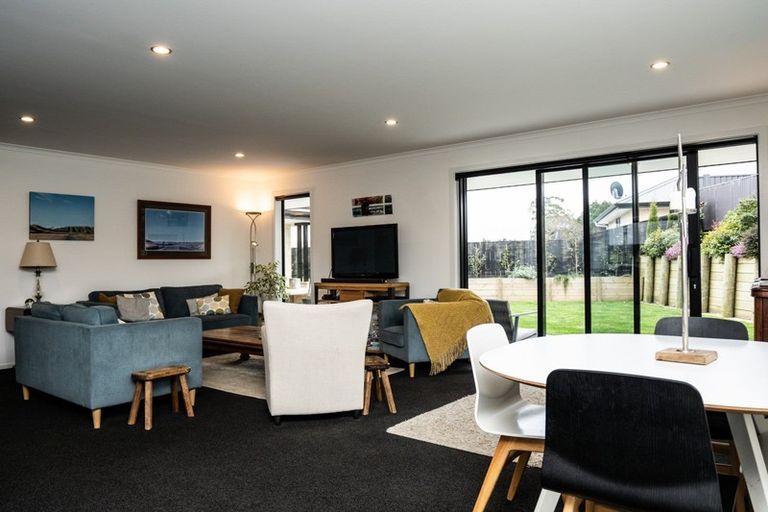 Photo of property in 11 Dove Place, Holmes Hill, Oamaru, 9401