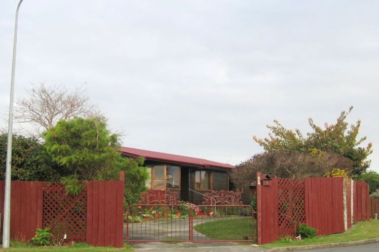 Photo of property in 5 Abbott Court, Paraparaumu, 5032