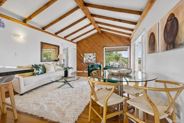 Photo of property in 17 Curacao Place, Half Moon Bay, Auckland, 2012