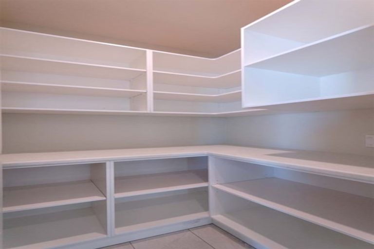 Photo of property in 3 Keeper Close, Woodend, 7610