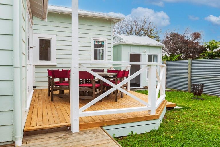 Photo of property in 1 Mcgrath Street, Napier South, Napier, 4110