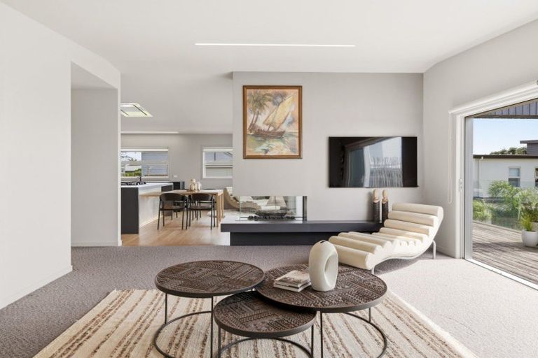 Photo of property in 1025b Papamoa Beach Road, Papamoa Beach, 3118