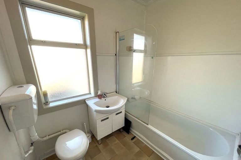 Photo of property in 61 Baker Street, Stirling, 9231