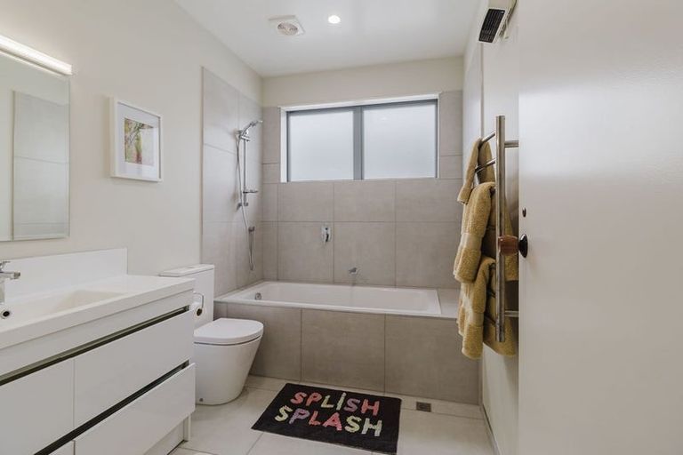 Photo of property in 19 Hobart Street, Miramar, Wellington, 6022