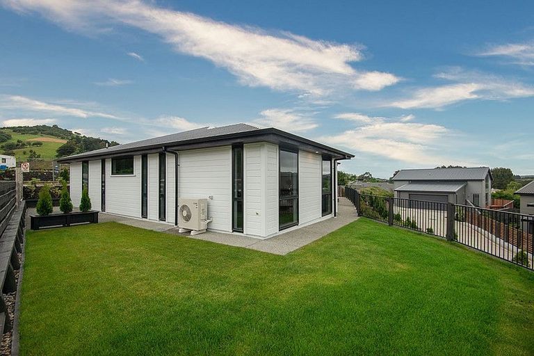 Photo of property in 3 Ella Lane, Green Island, Dunedin, 9018