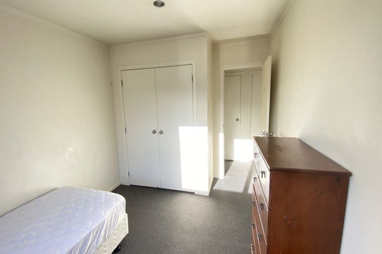 Photo of property in 8b Schnapper Rock Road, Schnapper Rock, Auckland, 0632