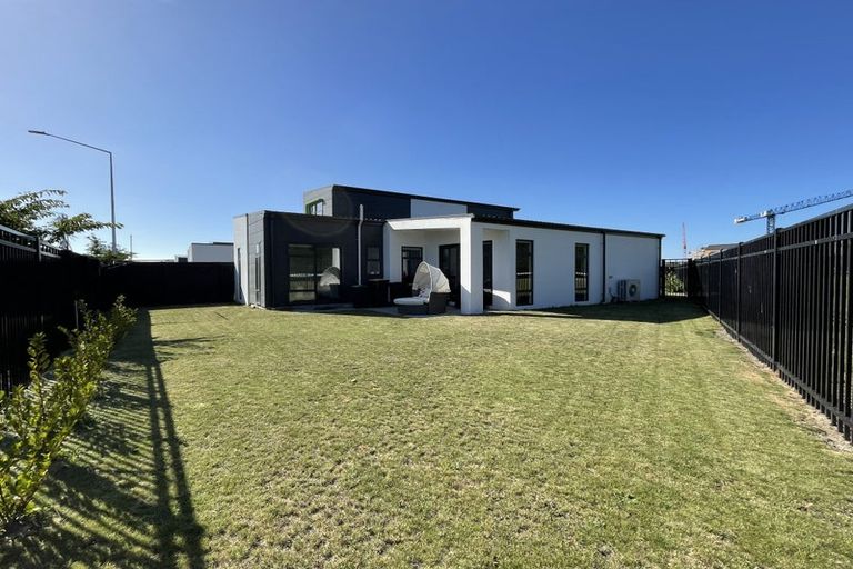 Photo of property in 101 Manakura Street, Russley, Christchurch, 8042
