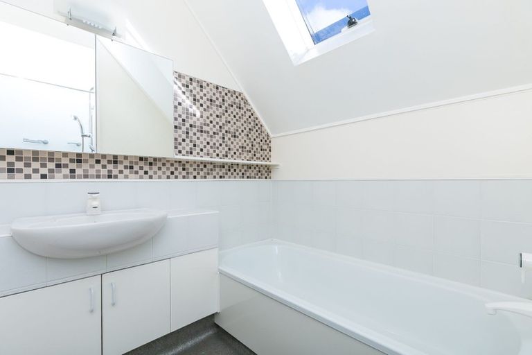 Photo of property in 14/14 Harriett Street, Thorndon, Wellington, 6011