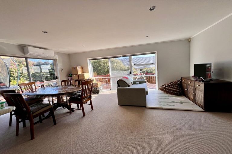 Photo of property in 7 Anure Place, Highland Park, Auckland, 2010